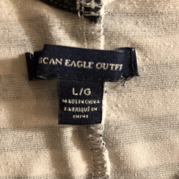 American Eagle semi open back stripped shirt - Picture 3 of 5